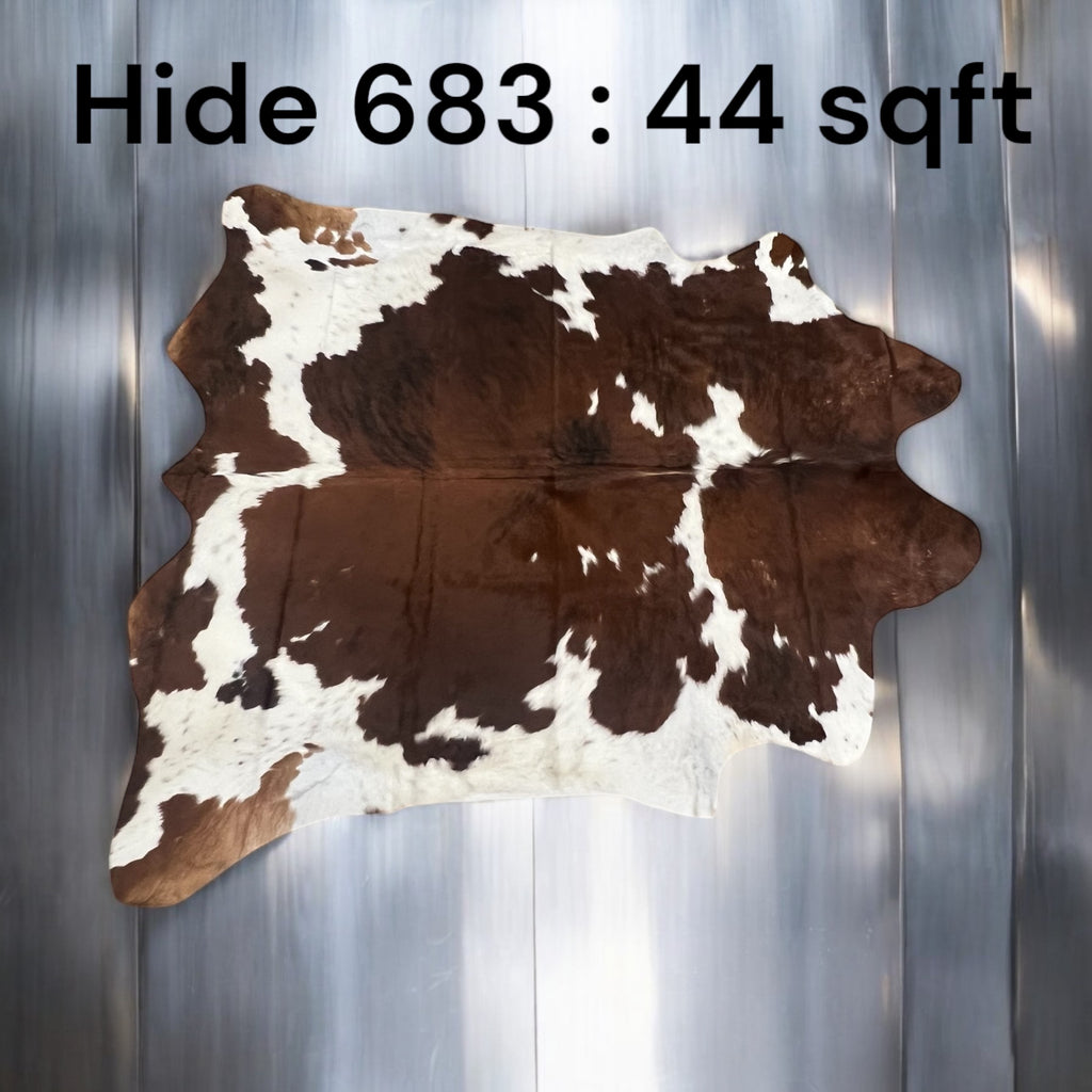 Natural Hair On Cow Hide : This Hide Is Perfect For Wall Hanging, Leather Rugs, Leather Upholstery & Leather Accessories. (Hide 683)