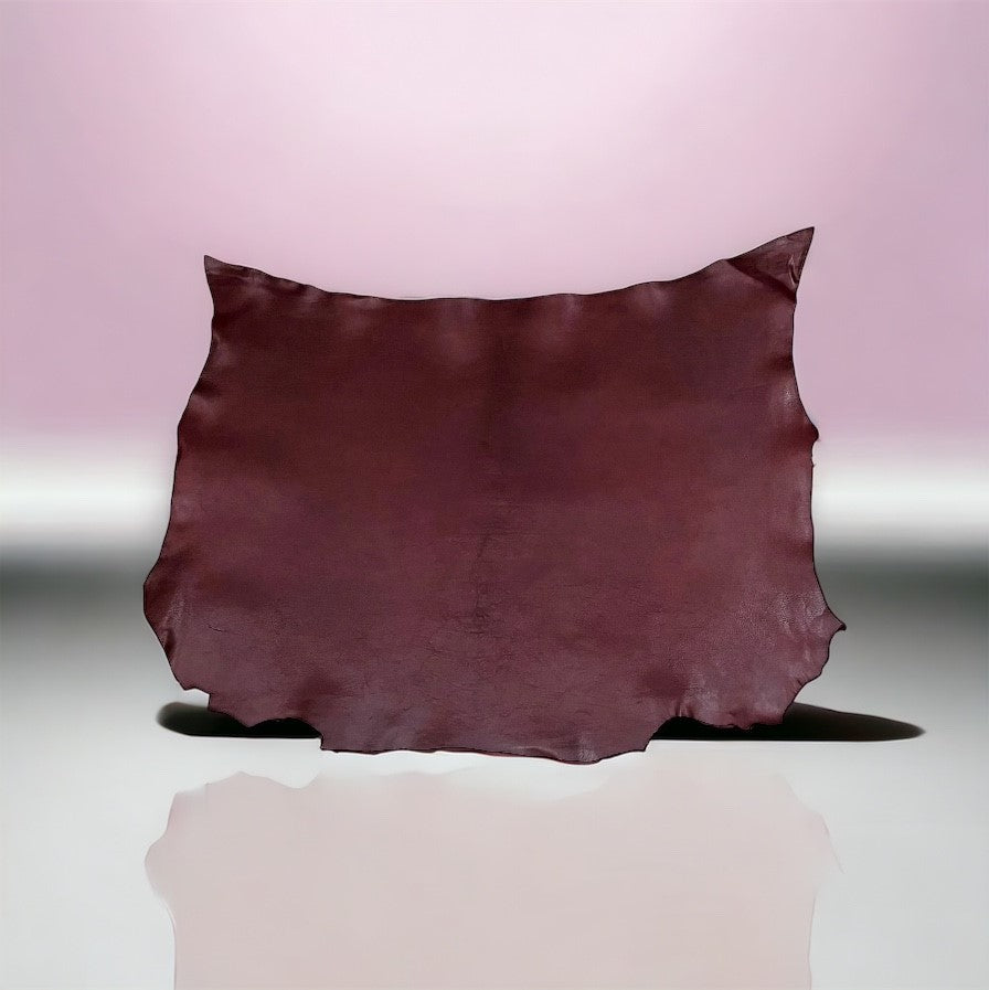 Cheverette Bordeaux Dyed Through : Soft Vegetable Tanned Double Shoulder (2.0-2.2mm 5oz) 15