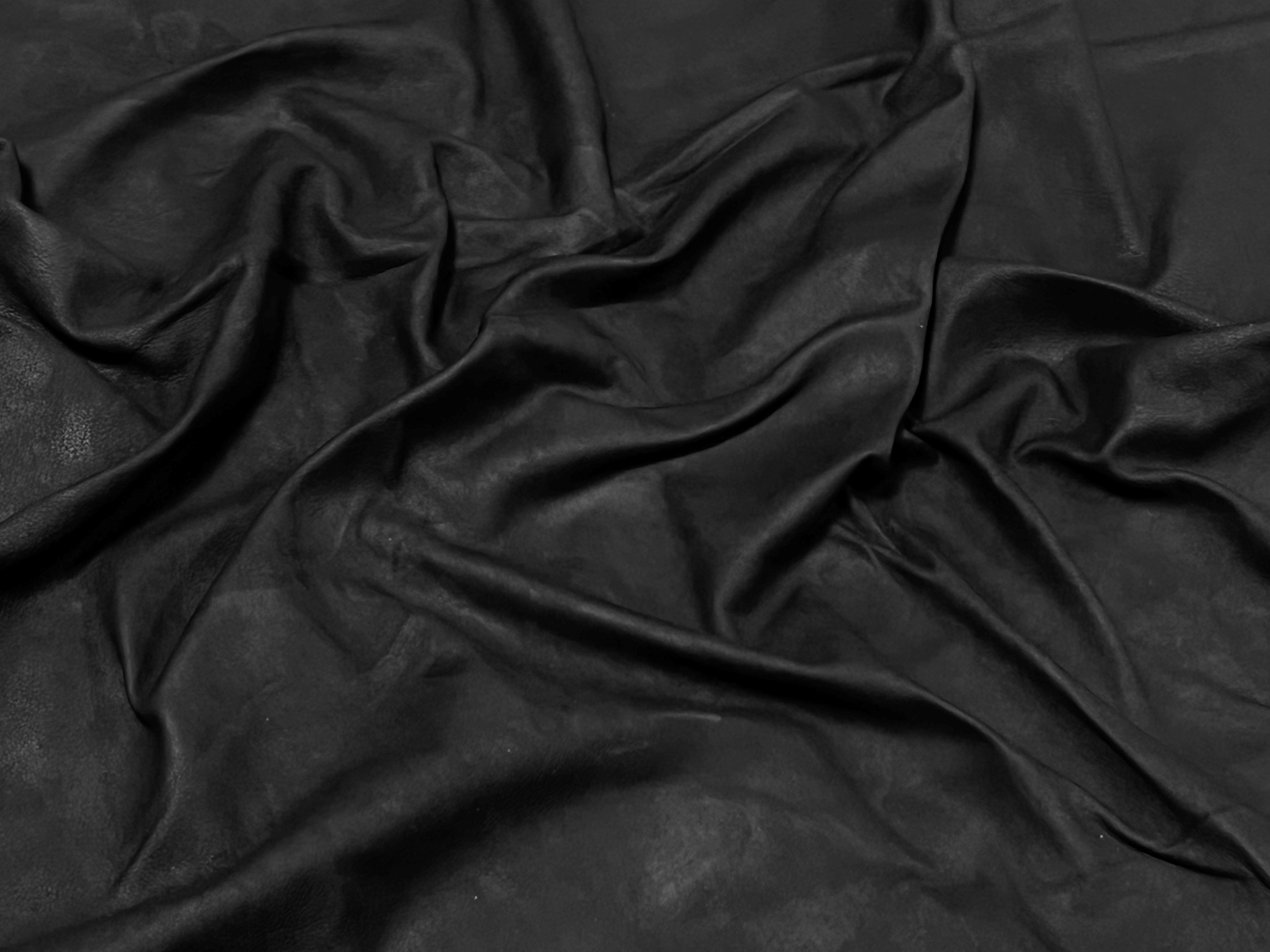 Denver Black - Oily Nubuck Lambskin (0.6-0.7mm 1.5oz)