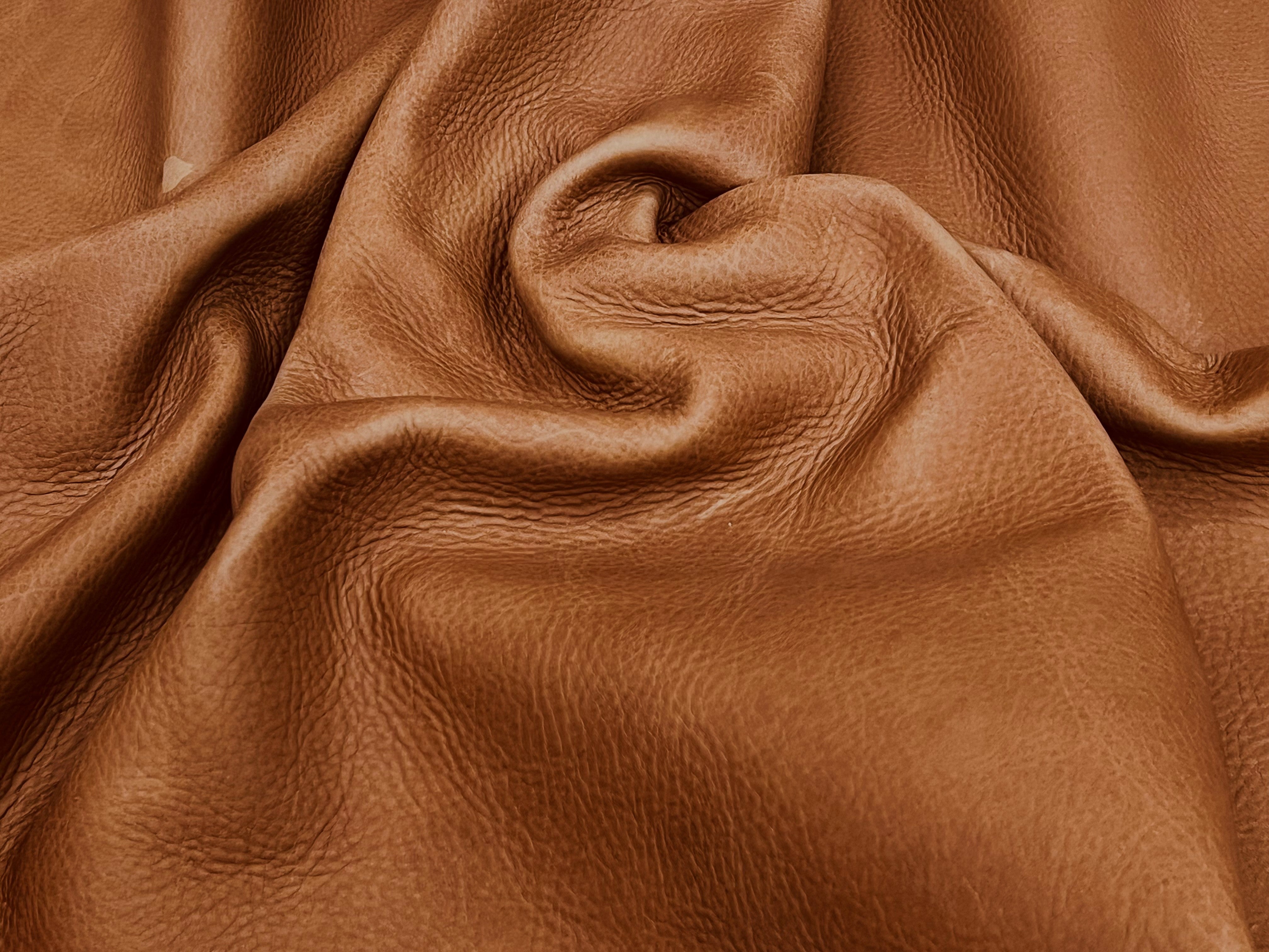 Tan Grizzly-Veg Sides : Vegetable Tanned Leather Cow Sides 2.4-2.6mm (Ref-gh.eol)