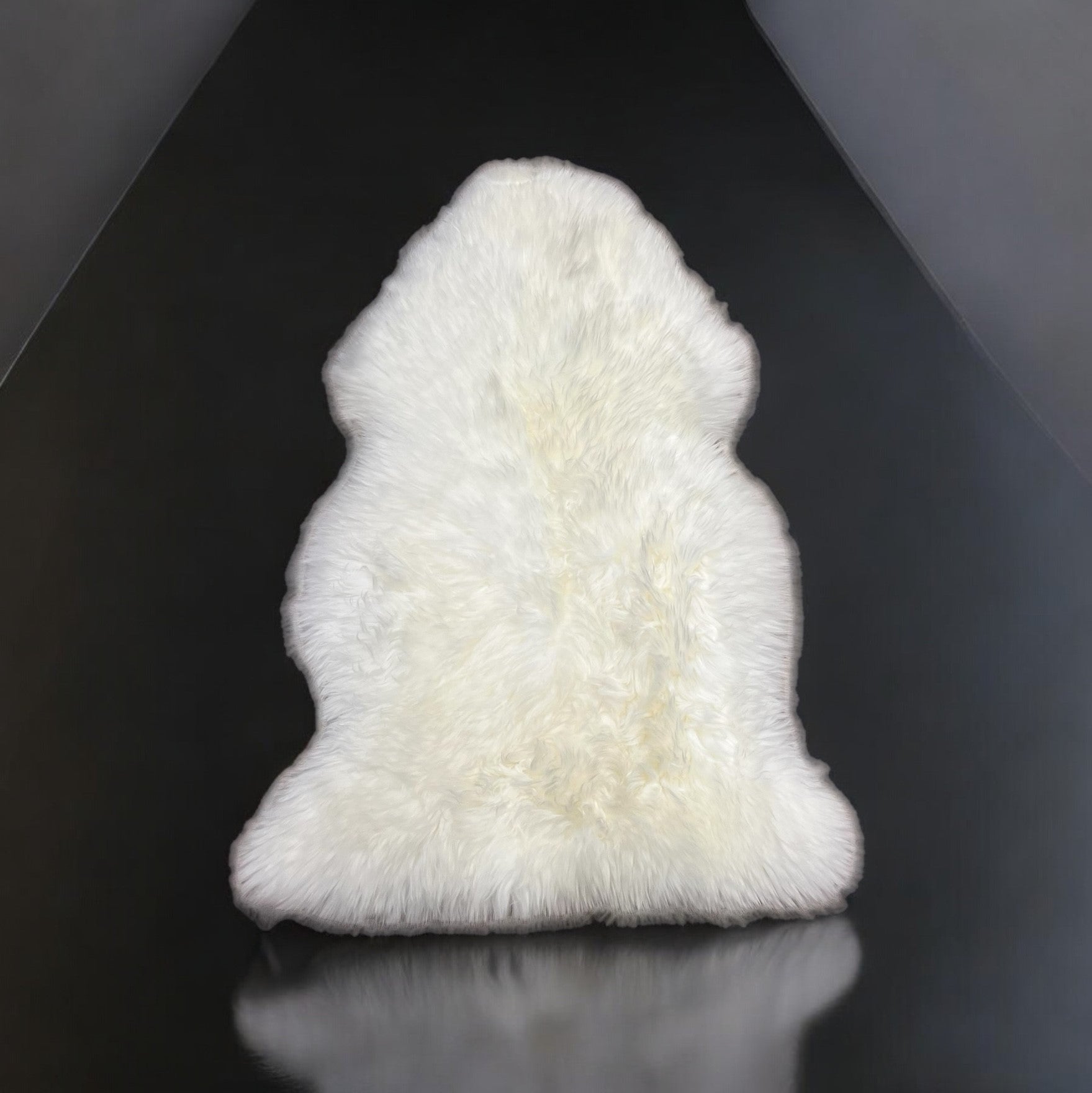 Ivory Sheepskin Rugs: Premium Quality Sheepskin Rugs for any Room (65cm x 95cm)