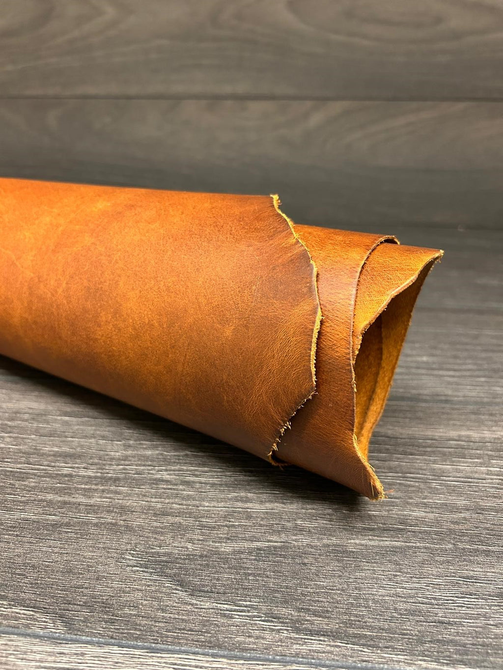 Lyveden Burnt Tan, Distressed Waxy Vegetable Tanned Shoulder (1.5mm-3.5mm) 16