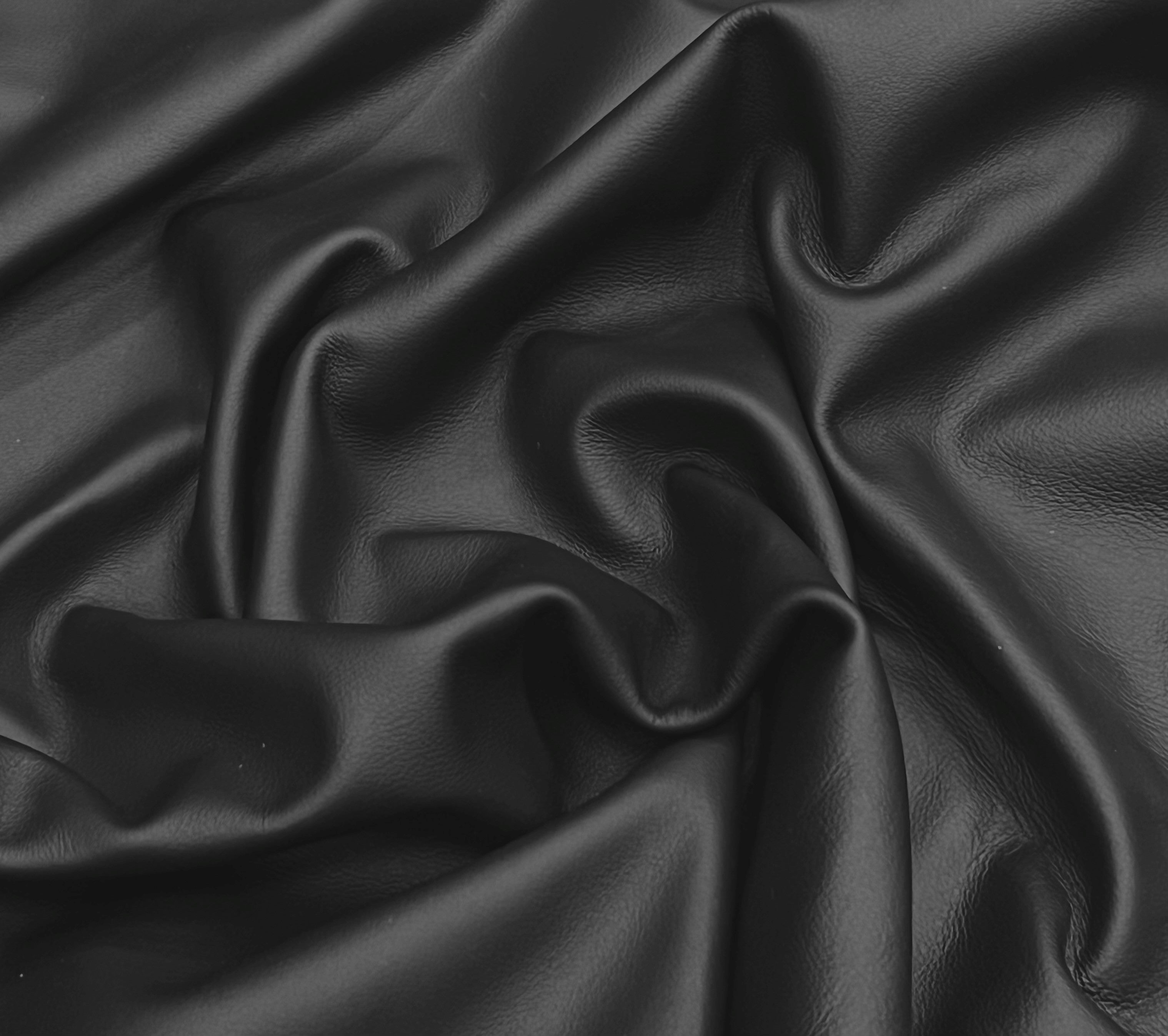 Minerva Black, Smooth Grain Upholstery Leather : 1.1-1.3mm (Ex Pittards Stock)