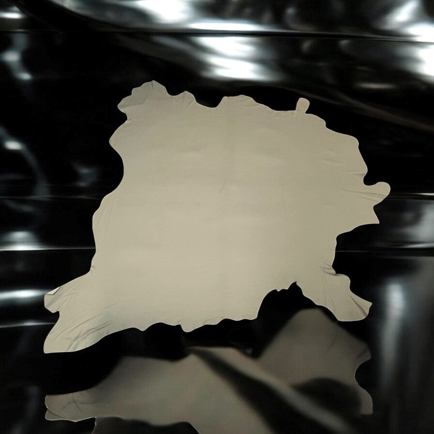 Newmarket Sesamo, Italian Leather Cow Hide : (0.9-1.1mm 2.5oz) 23