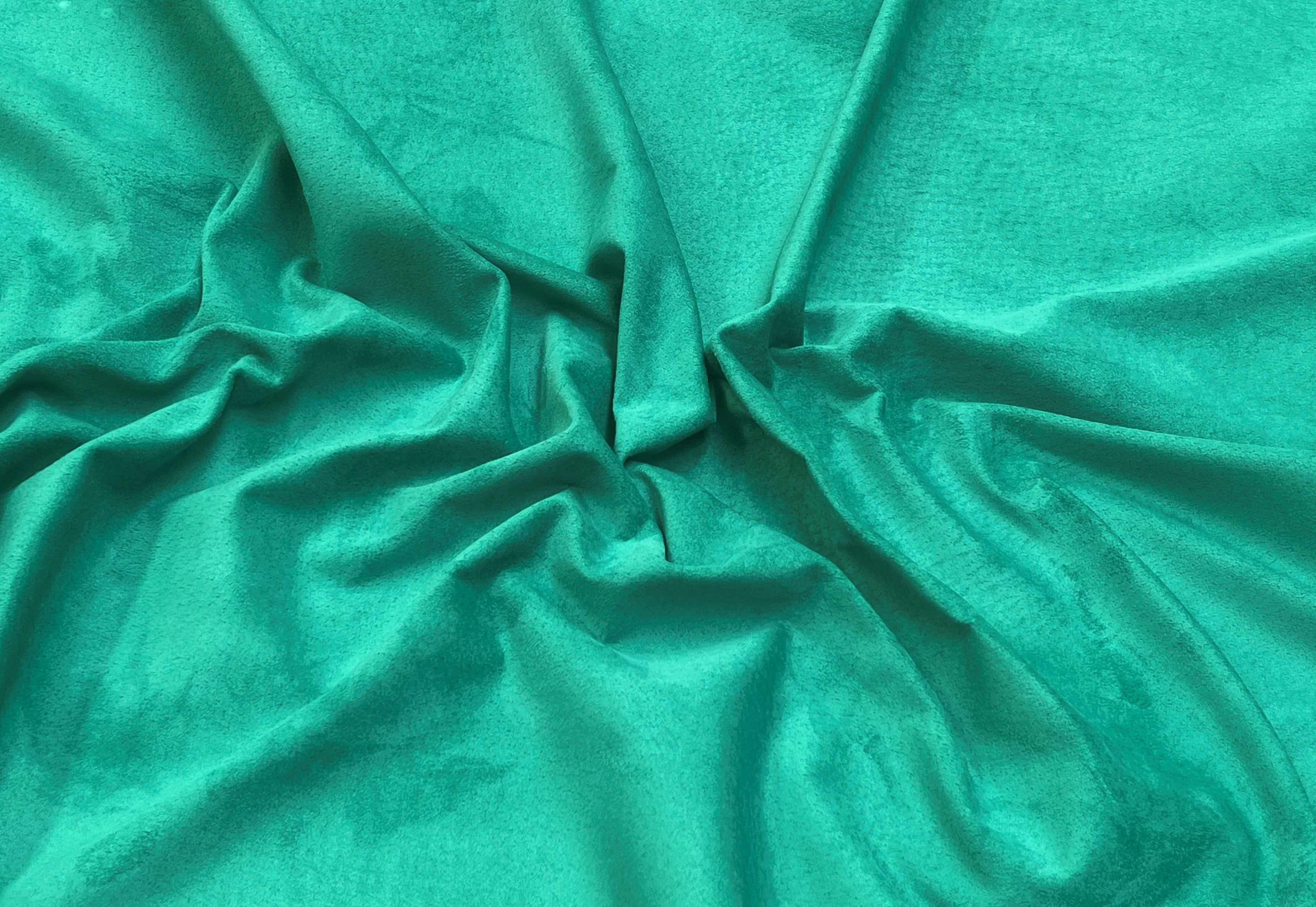 Apple, Pig Suede : (0.5-0.6mm 1.5oz) 15