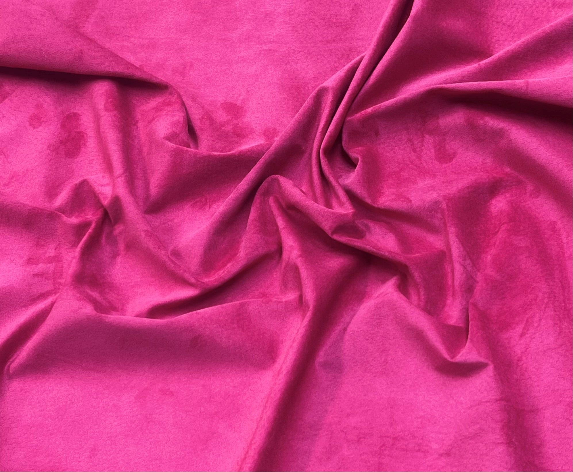 Fuchsia,  Pig Suede : (0.5-0.6mm 1.5oz) 15