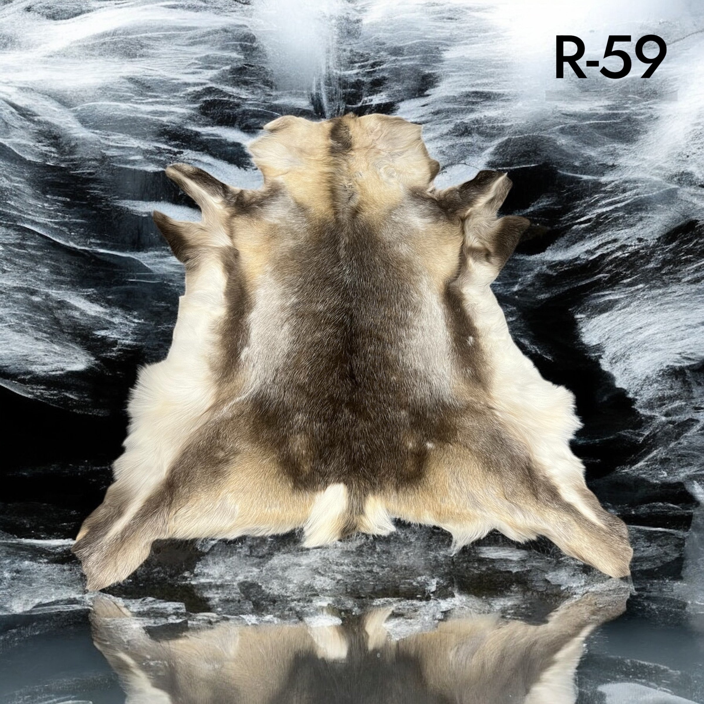 Natural Reindeer Hide (R59)