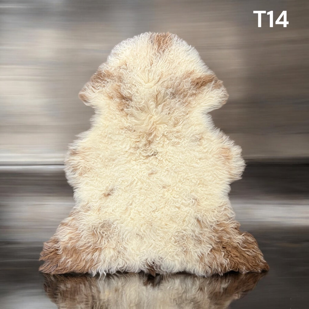 Natural Tigrados Shearling (55cm x70cm) T14