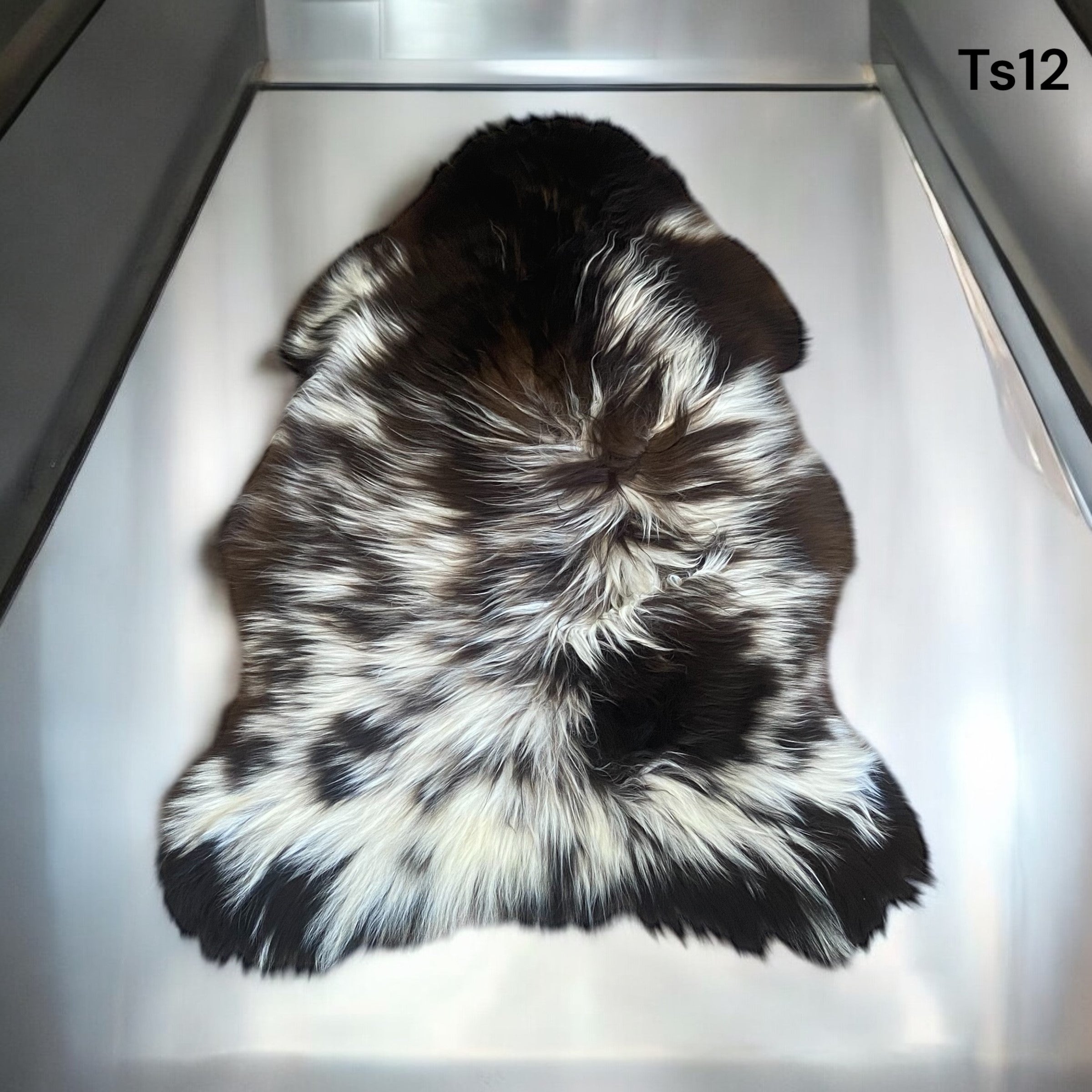 Tien-Shan Sheepskin Rug (60cm x 90cm) TS12